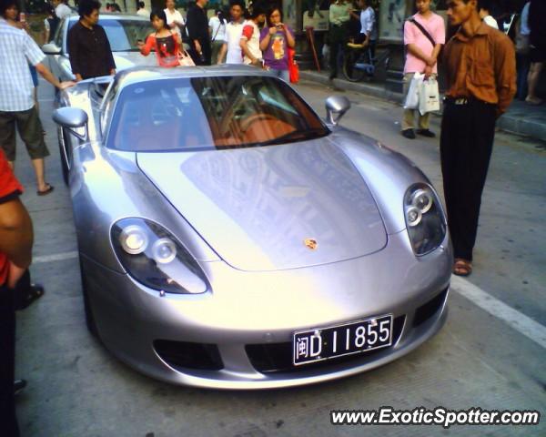 Porsche Carrera GT spotted in Xiamen, China