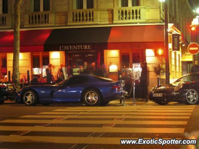 Dodge Viper spotted in Paris, France