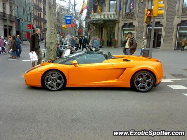 Lamborghini Gallardo spotted in Barcelona, Spain