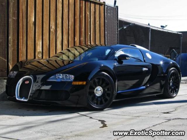 Bugatti Veyron spotted in LA jolla, California