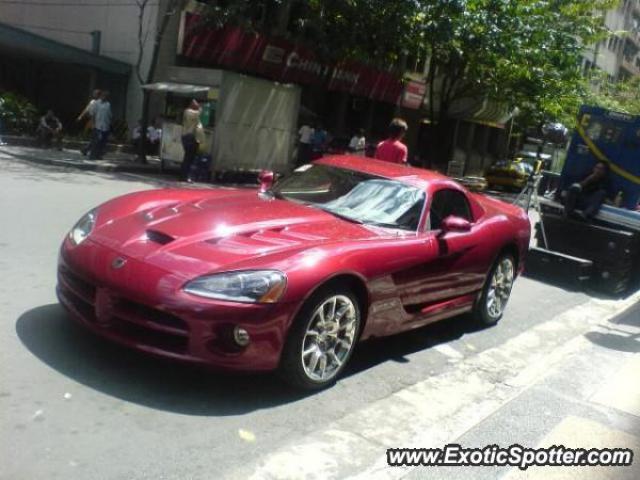 Dodge Viper spotted in Manila, Philippines