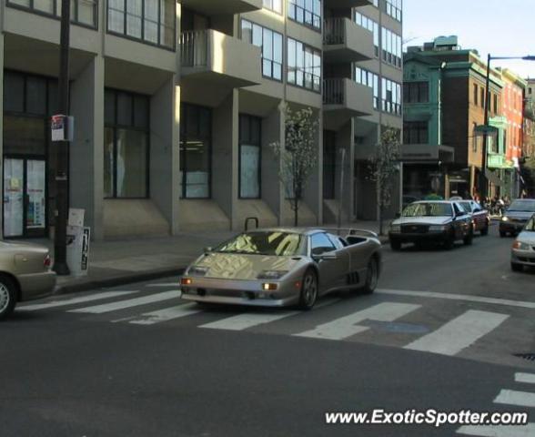 Lamborghini Diablo spotted in Philadelphia, Pennsylvania