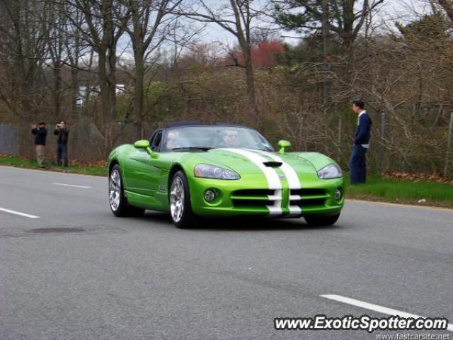 Dodge Viper spotted in Jericho, New York