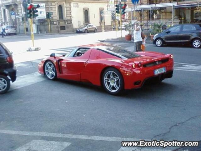 Ferrari Enzo spotted in Roma, Italy