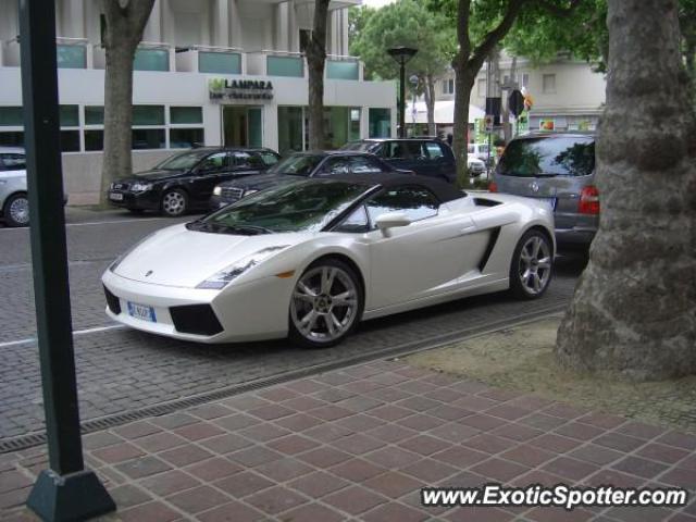 Lamborghini Gallardo spotted in Lignano, Italy
