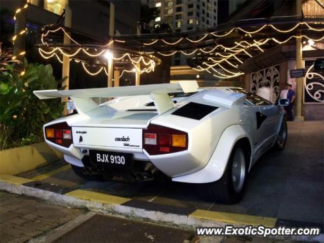 Lamborghini Countach spotted in Kuala Lumpur, Malaysia