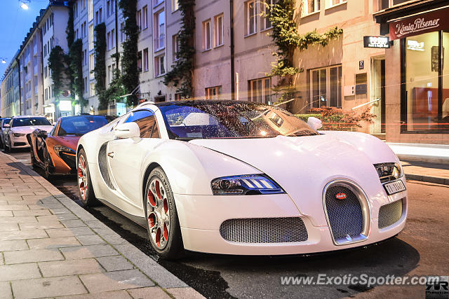 Bugatti Veyron spotted in Munich, Germany