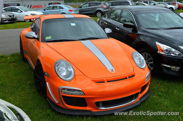 Porsche 911 GT3 spotted in Lakeville, Connecticut