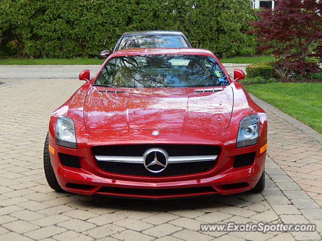 Mercedes SLS AMG spotted in Wilmette, Illinois