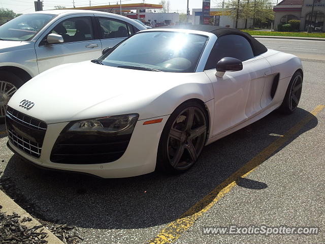 Audi R8 spotted in Windsor, Ontario, Canada