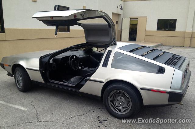 DeLorean DMC-12 spotted in Clive, Iowa