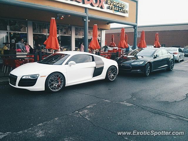 Audi R8 spotted in Montreal, Canada
