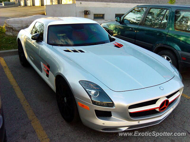 Mercedes SLS AMG spotted in Toronto, Canada