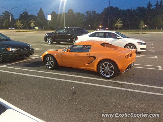 Lotus Elise spotted in Southfield, Michigan