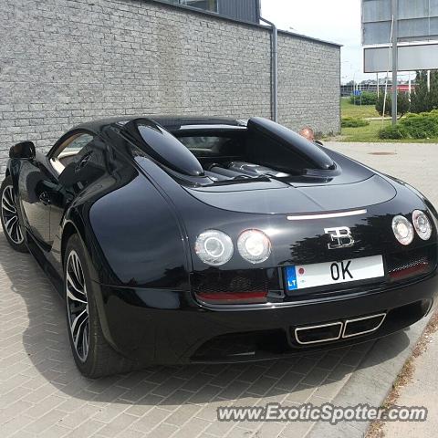 Bugatti Veyron spotted in Vilnius, Lithuania