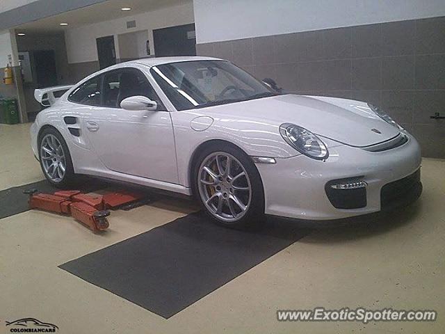 Porsche 911 GT2 spotted in Bogota, Colombia