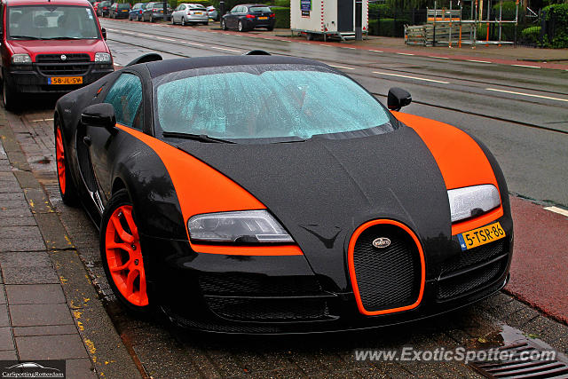 Bugatti Veyron spotted in Rotterdam, Netherlands