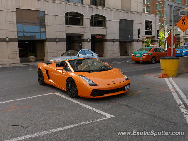 Lamborghini Gallardo spotted in Toronto, Canada