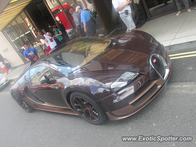 Bugatti Veyron spotted in London, United Kingdom