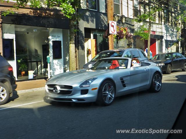Mercedes SLS AMG spotted in Great neck, New York