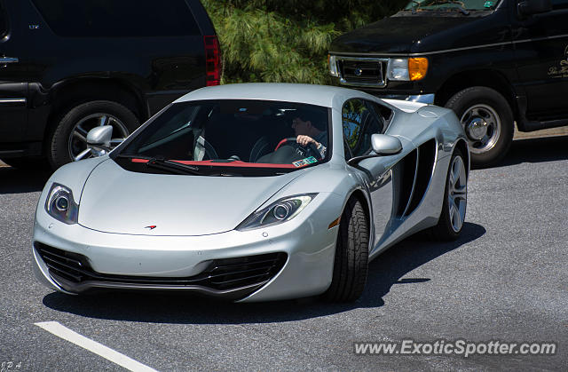 Mclaren MP4-12C spotted in Hershey, Pennsylvania