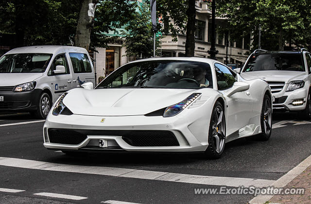 Ferrari 458 Italia spotted in Berlin, Germany