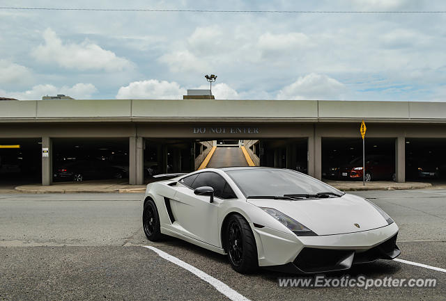 Lamborghini Gallardo spotted in Dallas, Texas
