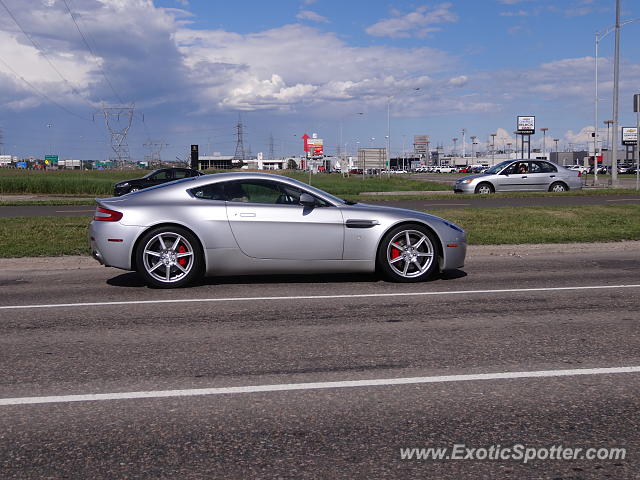 Aston Martin Vantage spotted in Québec, Canada