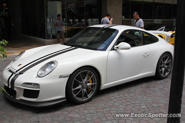 Porsche 911 GT3 spotted in Makati, Philippines
