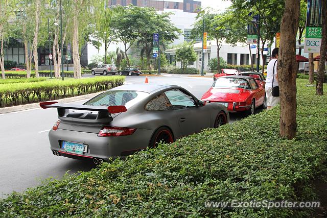 Porsche 911 spotted in Taguig, Philippines