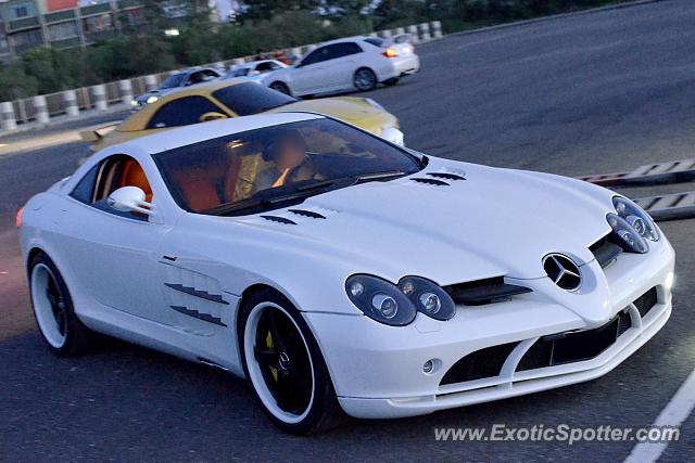 Mercedes SLR spotted in Tainan, Taiwan