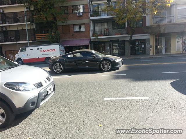 Audi R8 spotted in Buenos Aires, Argentina