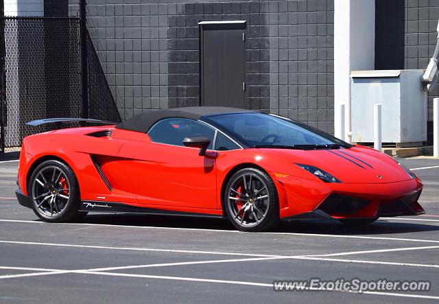 Lamborghini Gallardo spotted in Dallas, Texas