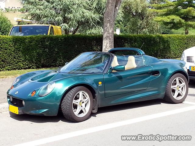 Lotus Elise spotted in Remich, Luxembourg