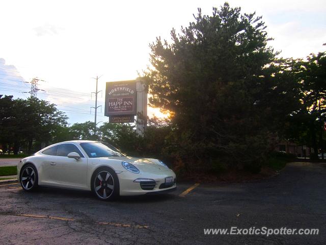 Porsche 911 spotted in Northfield, Illinois