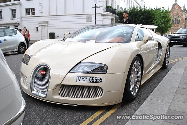 Bugatti Veyron spotted in London, United Kingdom