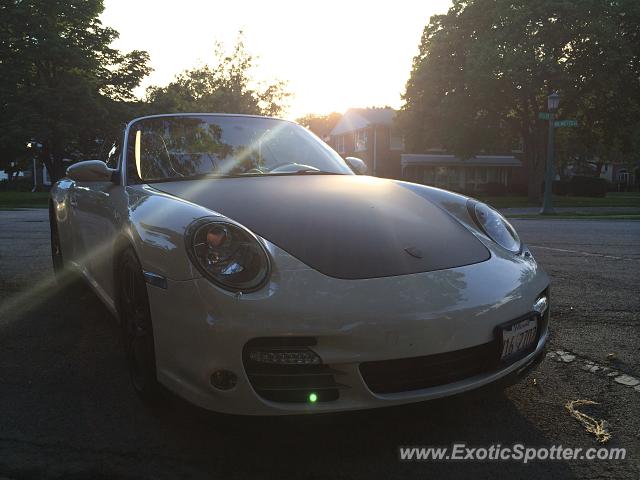 Porsche 911 spotted in Wilmette, Illinois