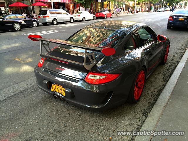 Porsche 911 GT3 spotted in Manhattan, New York