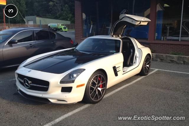 Mercedes SLS AMG spotted in Easton, Pennsylvania