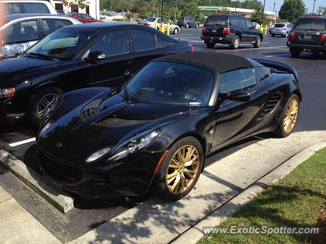 Lotus Elise spotted in Wilmington, North Carolina