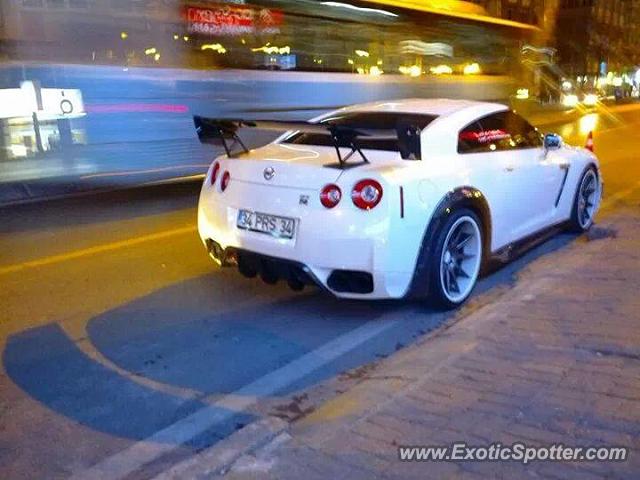 Nissan GT-R spotted in Istanbul, Turkey