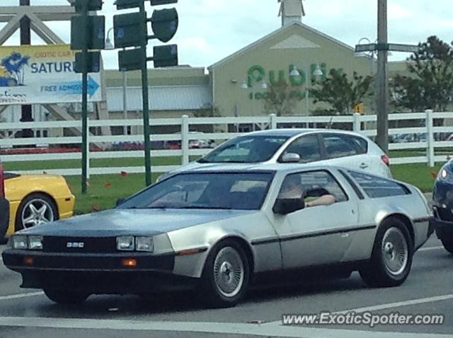 DeLorean DMC-12 spotted in Orlando, Florida