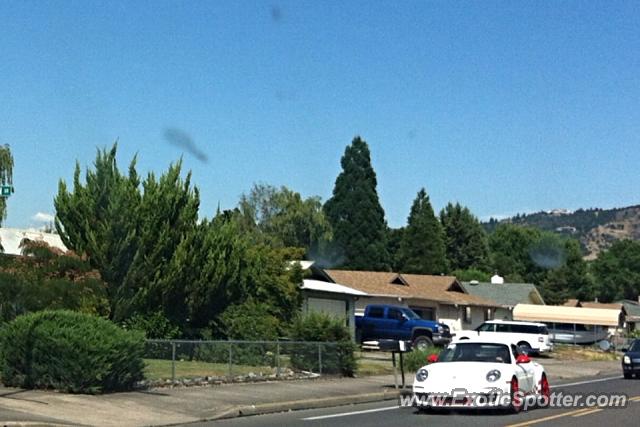 Porsche 911 GT3 spotted in Medford, Oregon