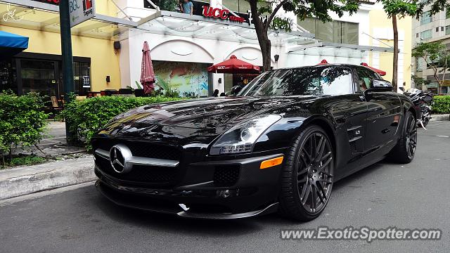 Mercedes SLS AMG spotted in Taguig City, Philippines