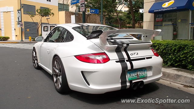 Porsche 911 GT3 spotted in Taguig, Philippines