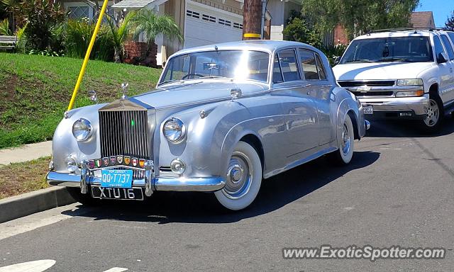 Rolls Royce Silver Cloud spotted in Hermosa Beach, California