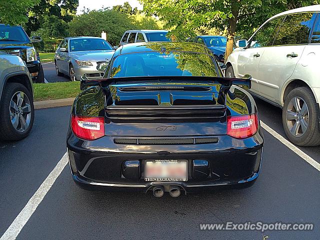 Porsche 911 GT3 spotted in Winnetka, Illinois