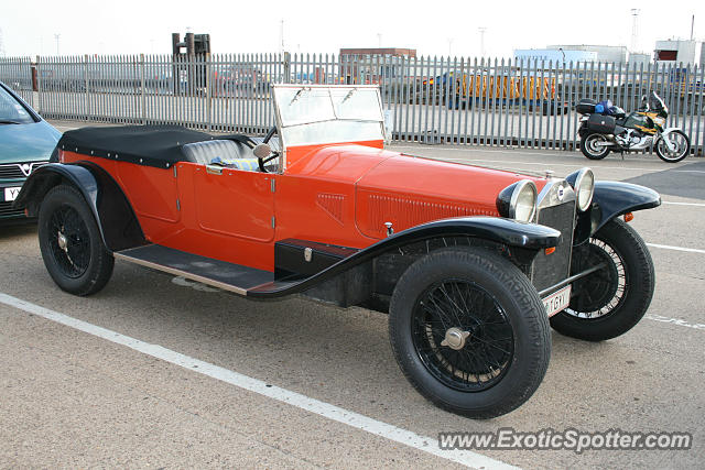 Lancia Stratos spotted in Hull, United Kingdom