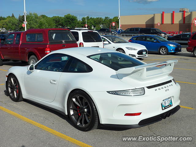 Porsche 911 GT3 spotted in Winnipeg, Canada