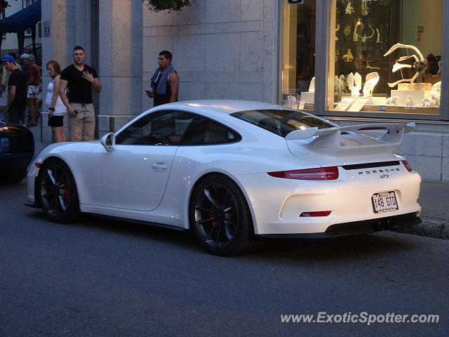 Porsche 911 GT3 spotted in Old Quebec, Canada